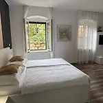 Fictilis * سبليت