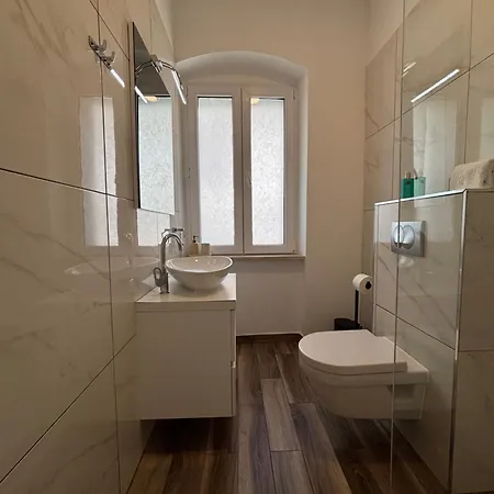 Fictilis سبليت